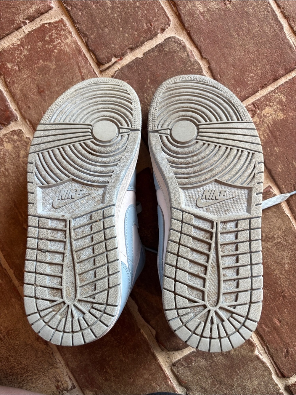 Nike AIR JORDAN 1 LOW Women’s in "Ice Blue" - Picture 11 of 11